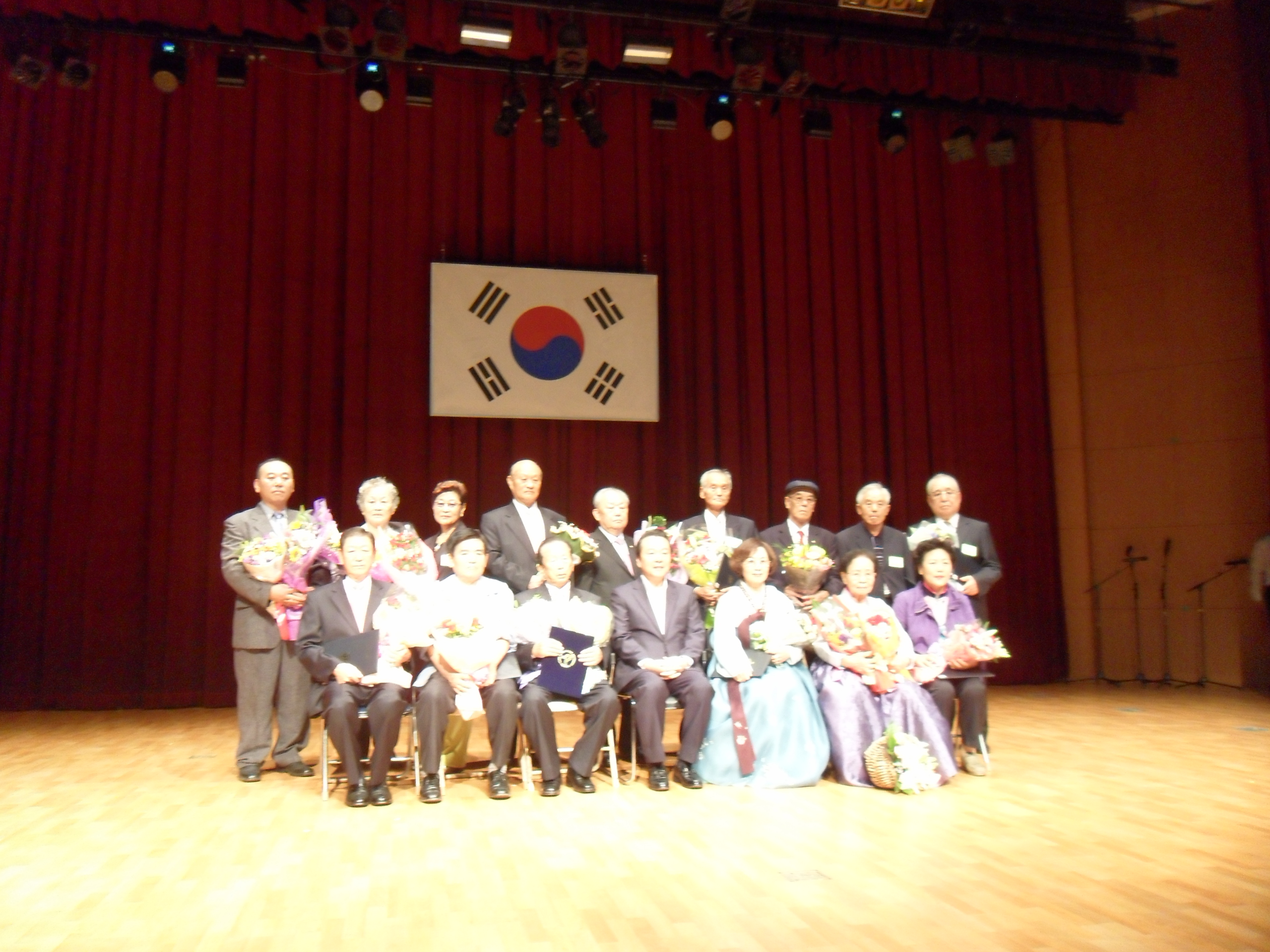 2012년 제16회 노인의날 기념 보건복지부장관 자원봉사부문 수상