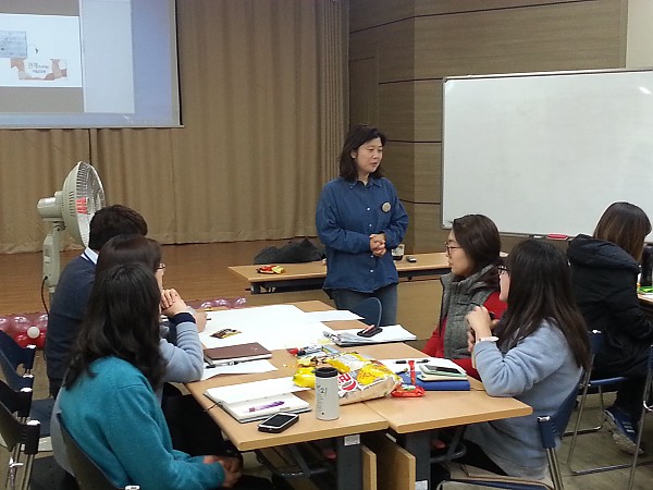 마을지향 복지관을 위한 2차 관점 전환 직원 교육 사진 2