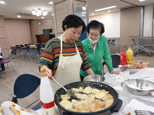 요리하는 회원 사진2