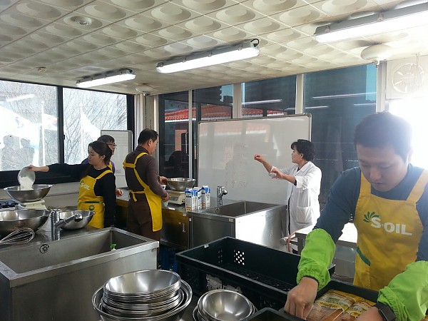 교육받는 사진